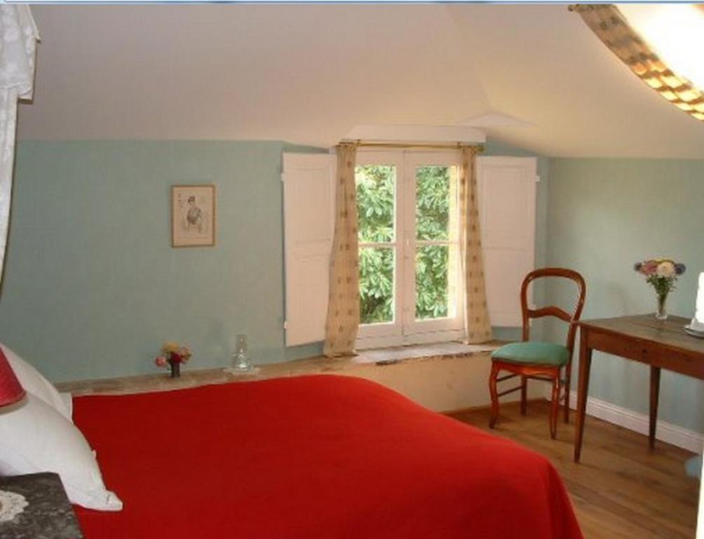 Montfort-le-Gesnois Chambres D'Hotes Le Pont Romain الغرفة الصورة